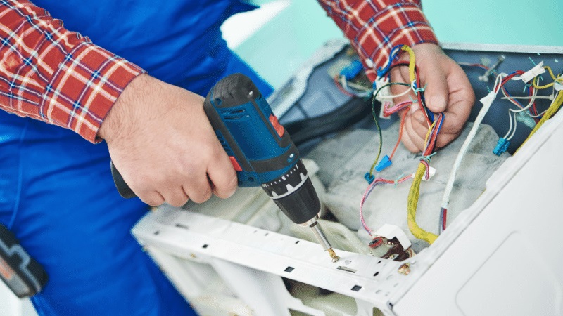 Pursaklar Fondital Fondital çamaşır makinesi kart tamiri – Su almama arızası orijinal parça ile giderildi. - Teknik servis örneği